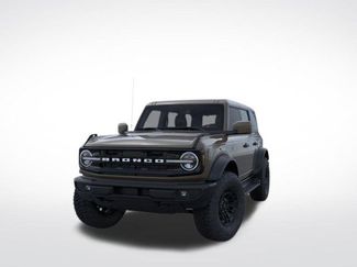 New 2026 Ford Bronco Outer Banks w/ Sasquatch Package AWD/4WD video 1
