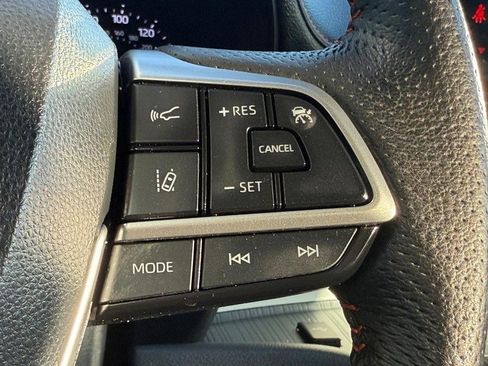 Used 2023 Toyota Sienna XSE image 17