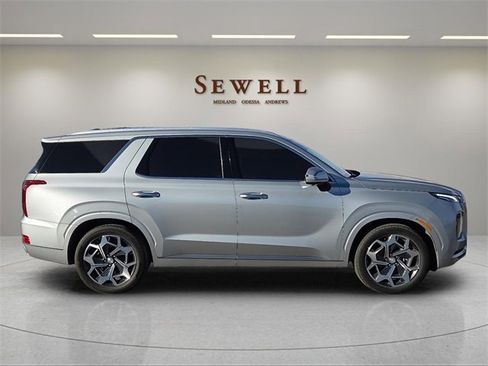 Used 2022 Hyundai Palisade Calligraphy image 5