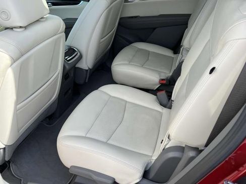 Certified 2023 Cadillac XT6 Premium Luxury image 12