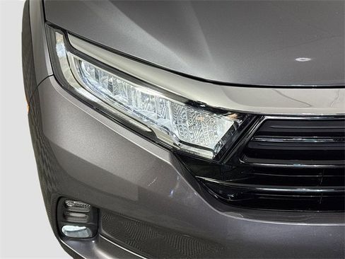 Used 2024 Honda Odyssey EX-L image 3