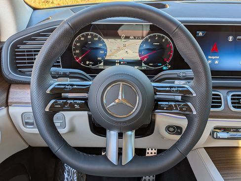 New 2026 Mercedes-Benz GLS 450 450 image 19