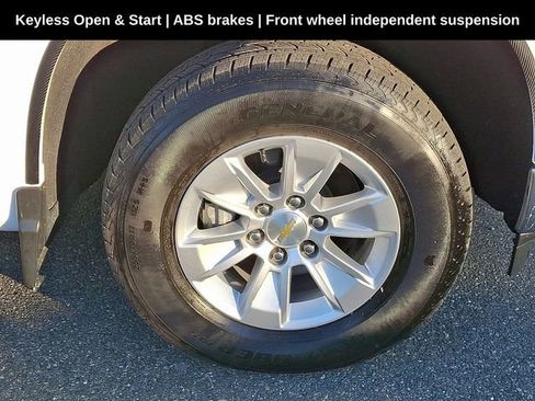 Used 2025 Chevrolet Silverado 1500 LT image 12