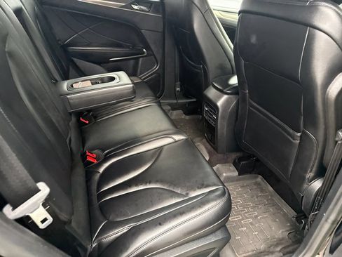 Used 2018 Lincoln MKC Premiere FWD image 21