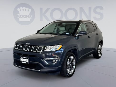 Used 2018 Jeep Compass Limited w/ Navigation Group AWD/4WD image 1