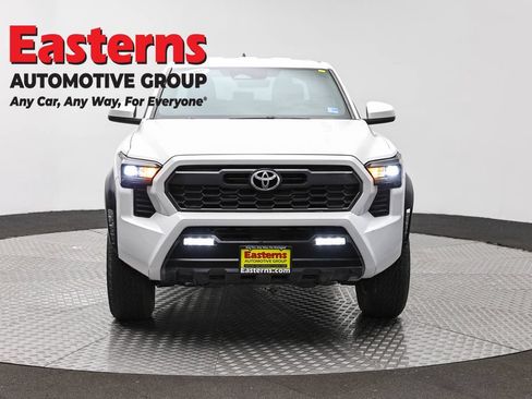 Used 2024 Toyota Tacoma TRD Off-Road AWD/4WD image 2