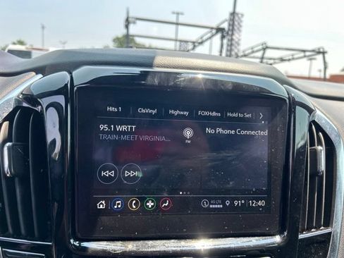Used 2023 Chevrolet Traverse LT w/ LPO, Cargo Package AWD/4WD image 23