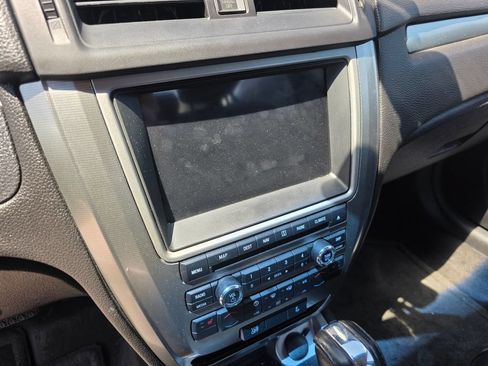 Used 2011 Ford Fusion Hybrid w/ 502A Rapid Spec Order Code FWD image 11