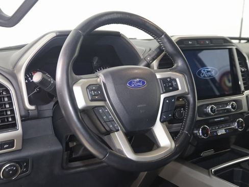 Used 2022 Ford F250 Lariat w/ Chrome Package image 6