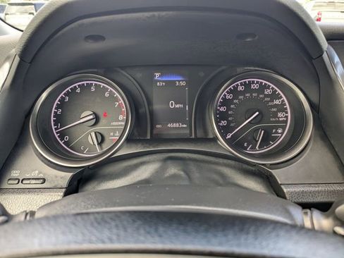 Used 2024 Toyota Camry SE image 27