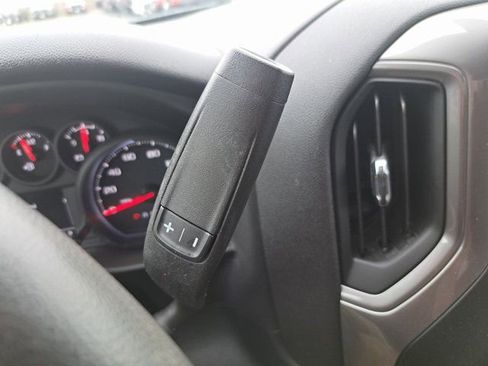 Used 2022 Chevrolet Silverado 1500 Custom AWD/4WD image 21