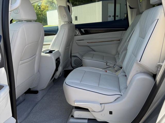 Used 2026 Buick Enclave Avenir w/ Super Cruise Package AWD/4WD image 8