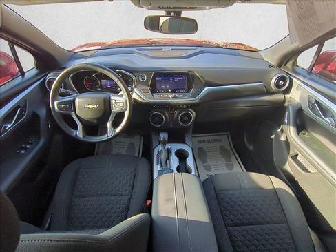 Used 2019 Chevrolet Blazer LT image 18