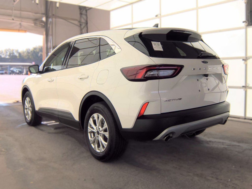 Used 2023 Ford Escape Active AWD/4WD image 8