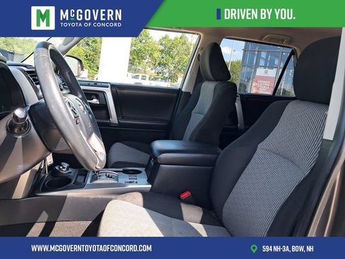 Used 2016 Toyota 4Runner SR5 AWD/4WD image 13