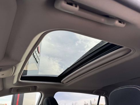 Used 2018 Toyota RAV4 Adventure image 16