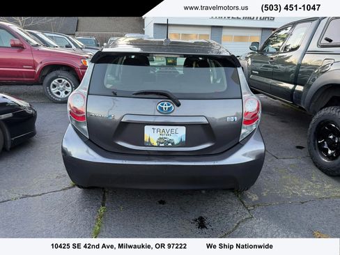 Used 2012 Toyota Prius C Three image 5