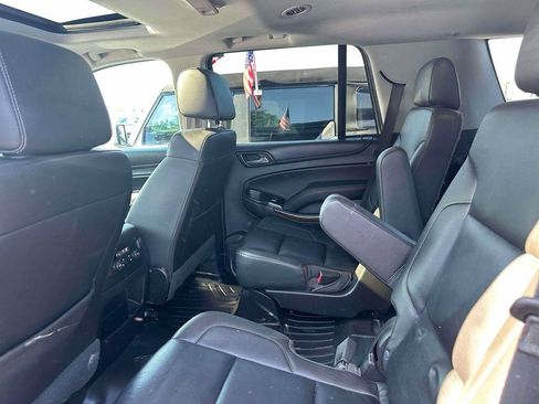 Used 2018 Chevrolet Tahoe LT w/ Luxury Package AWD/4WD image 10