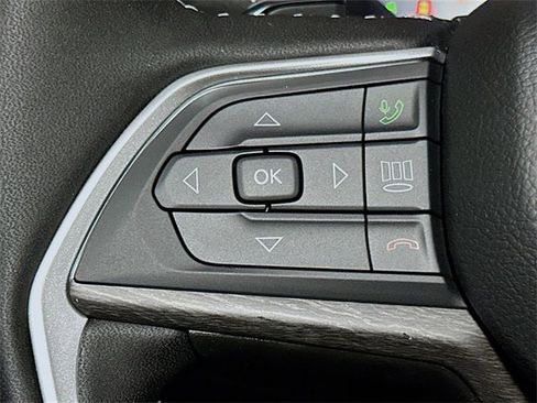 New 2025 Jeep Grand Cherokee Limited w/ Luxury Tech Group II image 28