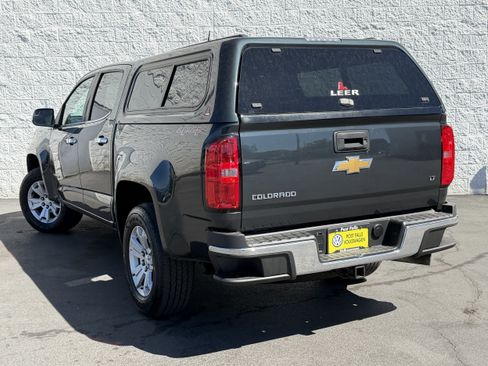 Used 2018 Chevrolet Colorado LT w/ Luxury Package, Chrome AWD/4WD image 5