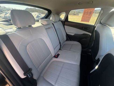 Used 2023 Hyundai Kona SEL image 28