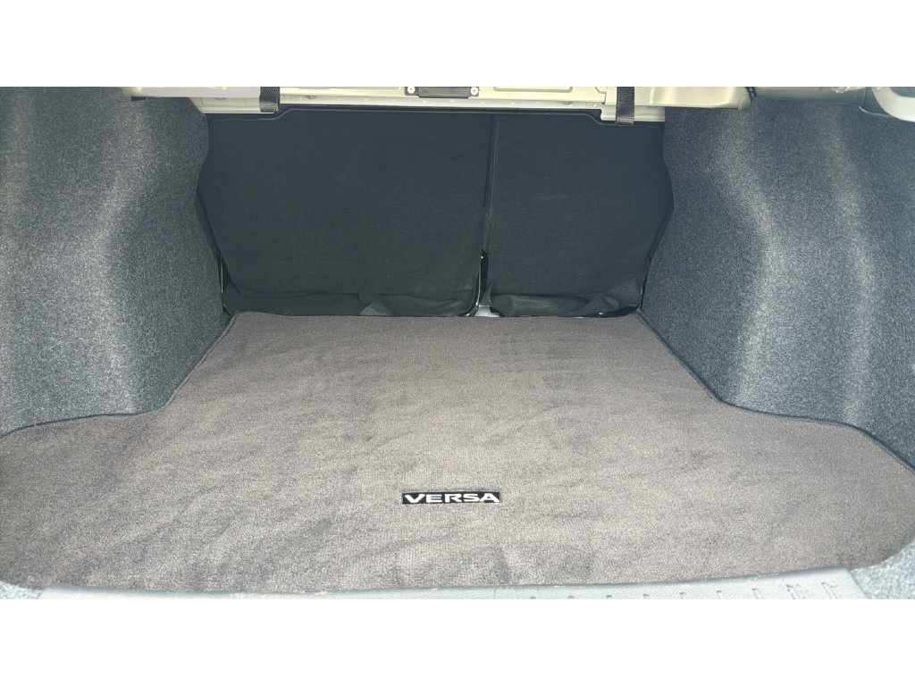 Used 2025 Nissan Versa SV w/ Trunk Package FWD image 8