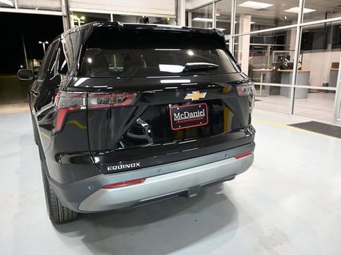 New 2026 Chevrolet Equinox LT w/ Convenience Package II image 6