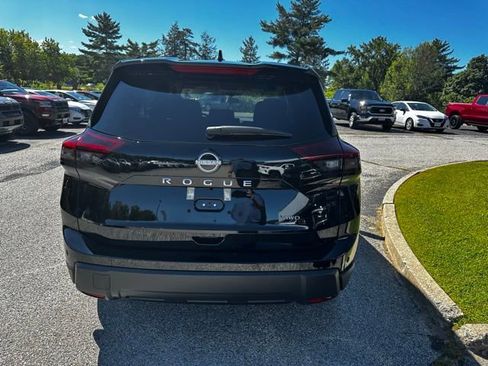 New 2026 Nissan Rogue SV image 4