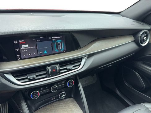 Used 2022 Alfa Romeo Stelvio Ti w/ Active Assist Plus Package image 21