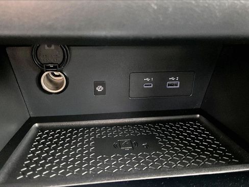 Used 2024 Nissan Pathfinder Platinum image 26