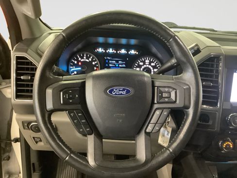Used 2018 Ford F150 XLT w/ Equipment Group 301A Mid RWD image 12