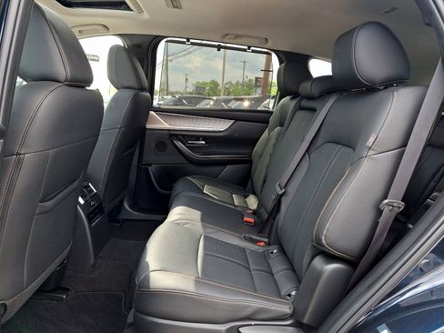 Certified 2024 MAZDA CX-90 3.3 Turbo w/ Preferred Package AWD/4WD image 12