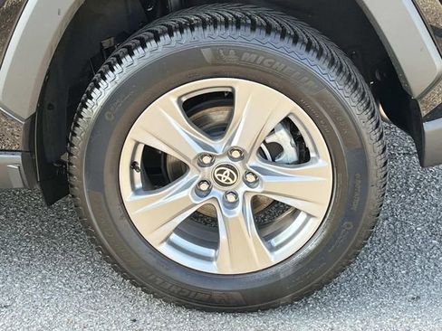 Used 2024 Toyota RAV4 XLE w/ Convenience Package AWD/4WD image 11