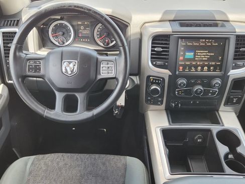 Used 2015 RAM 1500 Big Horn AWD/4WD image 20