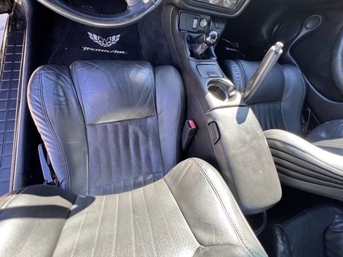 Used 2001 Pontiac Firebird Formula w/ Protection Group image 27