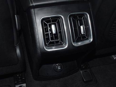 Used 2024 Kia Sorento S image 35