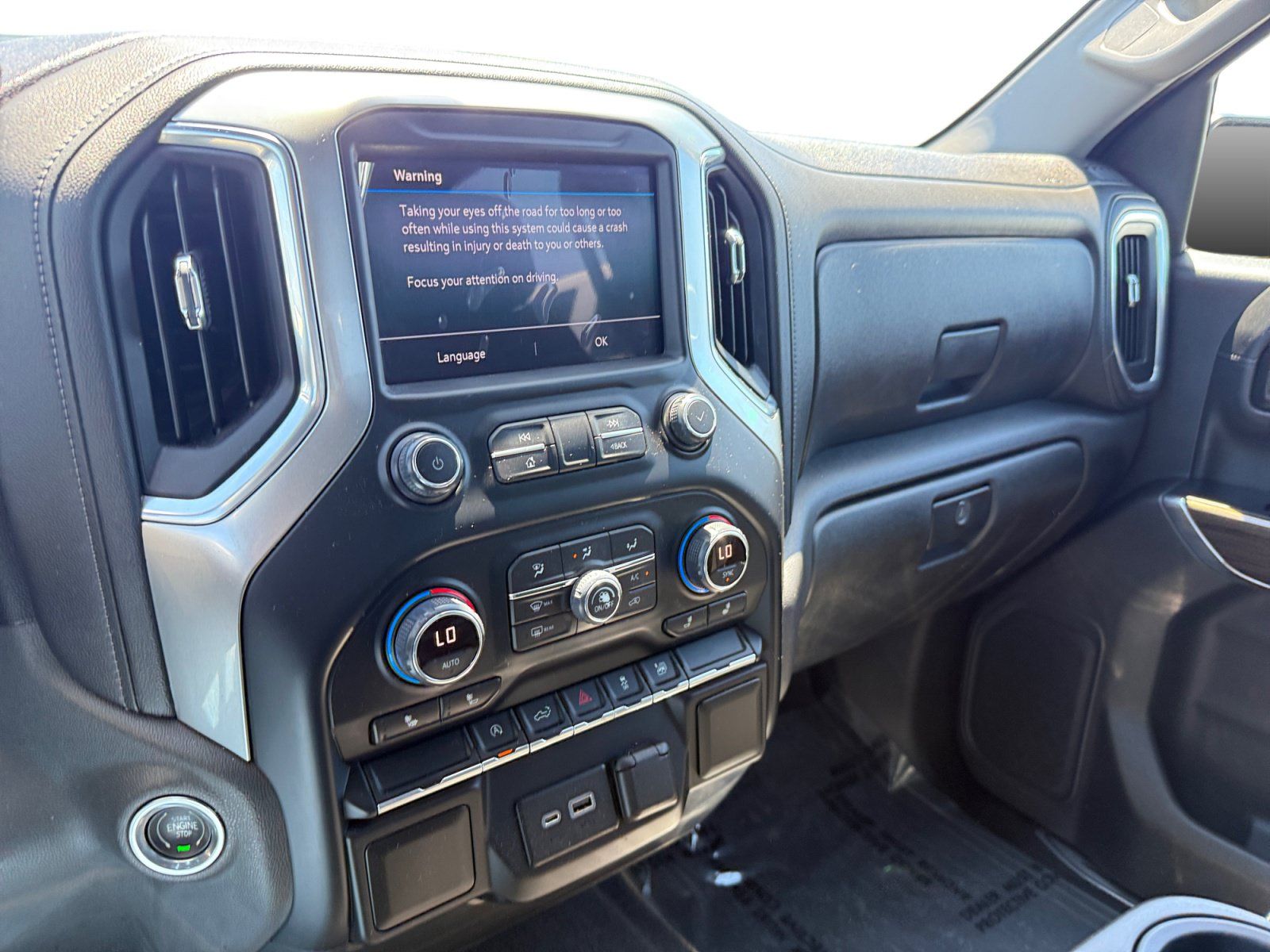 Used 2020 Chevrolet Silverado 1500 LT w/ All-Star Edition AWD/4WD image 12