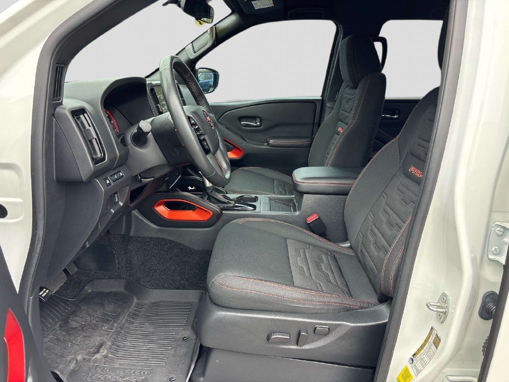 Certified 2025 Nissan Frontier PRO-4X w/ Pro Convenience Package AWD/4WD image 13