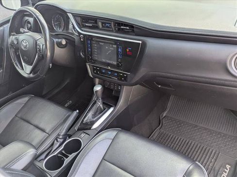 Used 2018 Toyota Corolla XLE FWD image 28