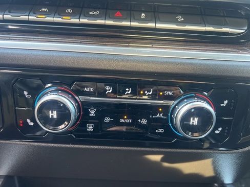 Used 2023 GMC Sierra 1500 Elevation image 21