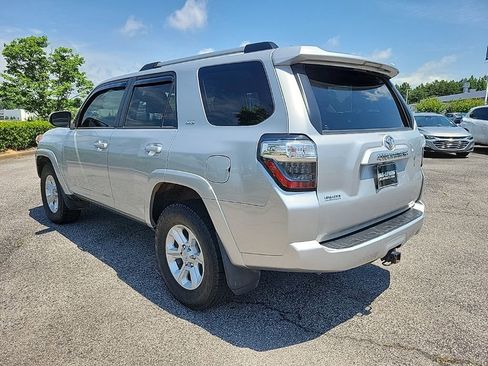 Used 2021 Toyota 4Runner SR5 RWD image 5