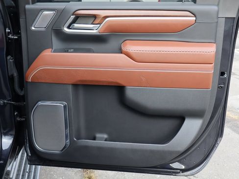 New 2025 GMC Sierra 3500 Denali Ultimate image 24