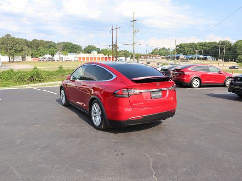 Used 2018 Tesla Model X 100D AWD/4WD image 7