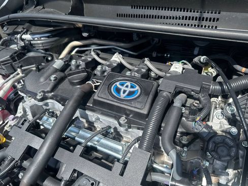 Used 2022 Toyota Corolla LE FWD image 9