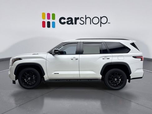 Used 2025 Toyota Sequoia Limited w/ Tow Technology Package image 2