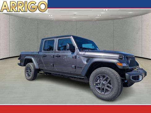 New 2026 Jeep Gladiator Sport image 1