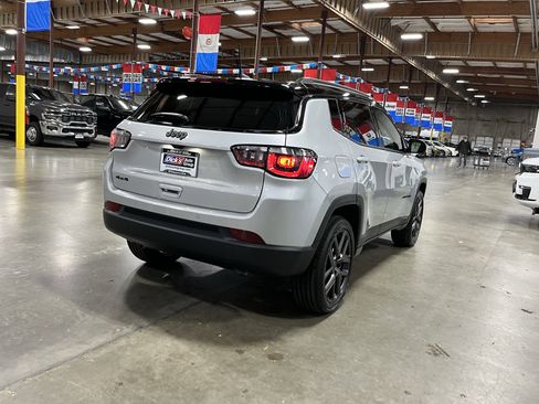 Certified 2026 Jeep Compass Limited image 5