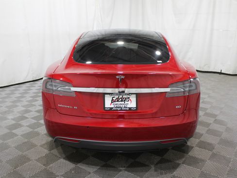 Used 2015 Tesla Model S 70 image 29
