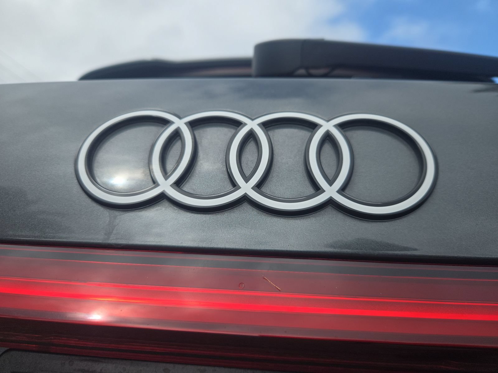 Certified 2025 Audi Q5 Prestige AWD/4WD image 13