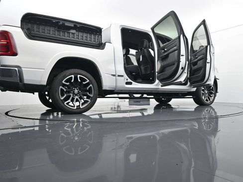 Used 2025 RAM 1500 Limited AWD/4WD image 29